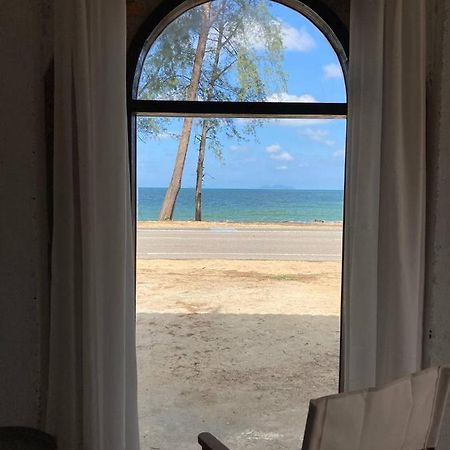 Tamu Beradu Seaview Private Villa 3 Bedroom No Pool 6 Pax Max Dungun Exteriör bild